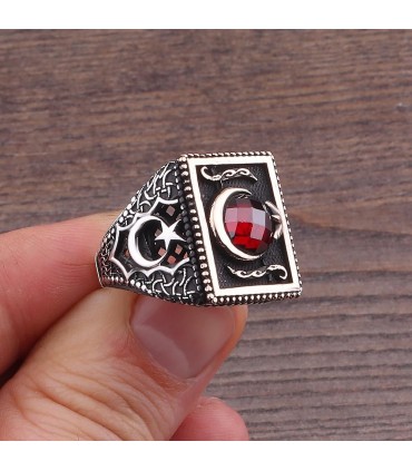 Ay Yıldız İşlemeli Taşlı Gümüş Erkek Yüzük AHG17