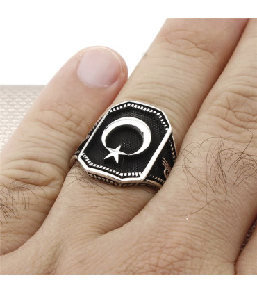 Ay Yıldız Sade Tasarım Yan Tuğralı Gümüş Taşsız Erkek Yüzük